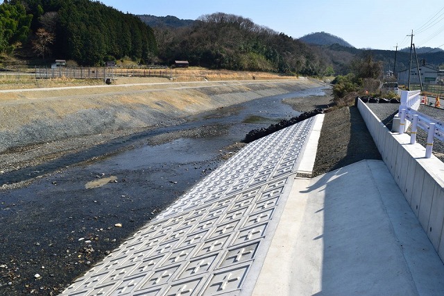 河川工事イメージ